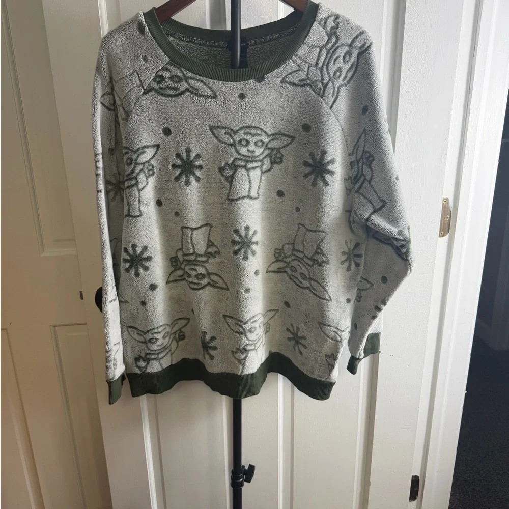 Star Wars Gray and Olive Crewneck Sweater with The Child Pattern  Size XXL